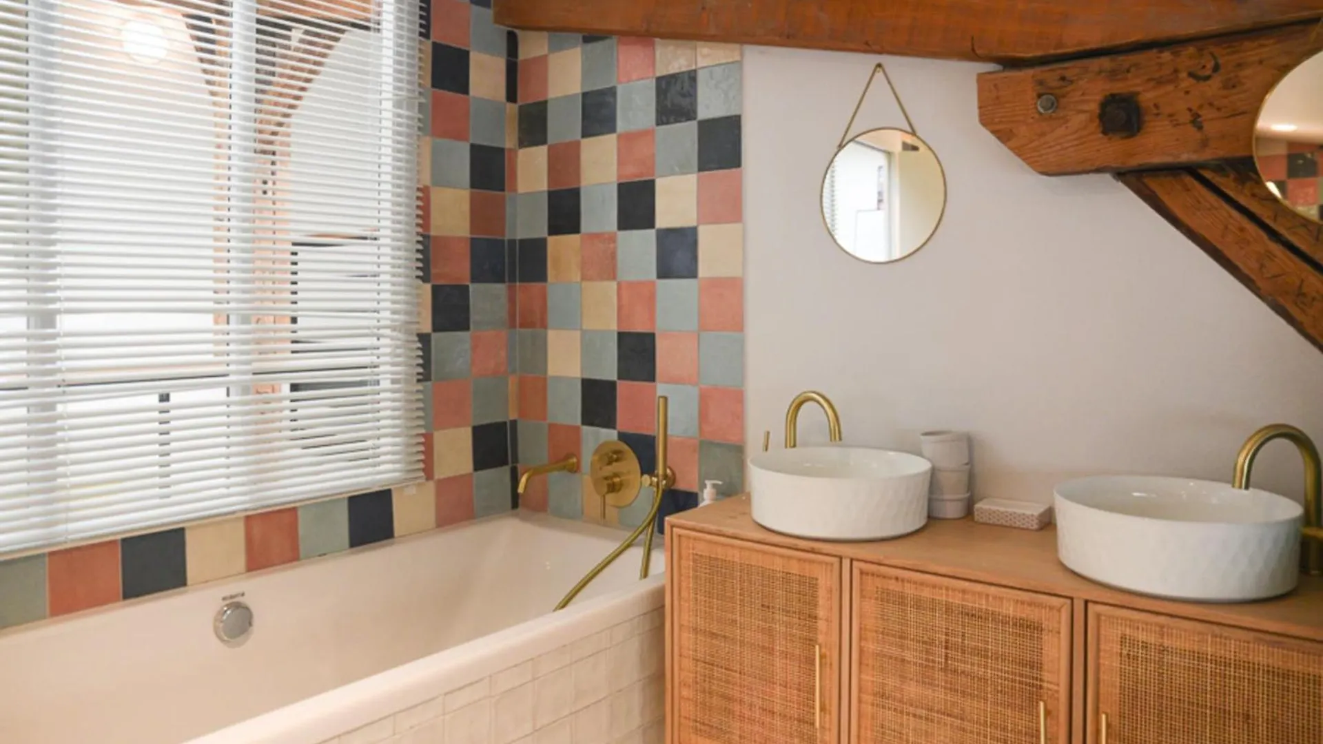 Vakantiehuis Comfortable 150 M House In The Heart Of Parijs